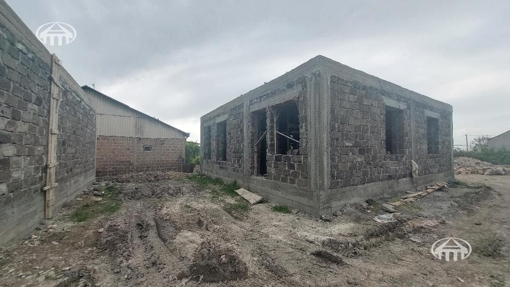 Особняк · 100 м² · Нор Харберд