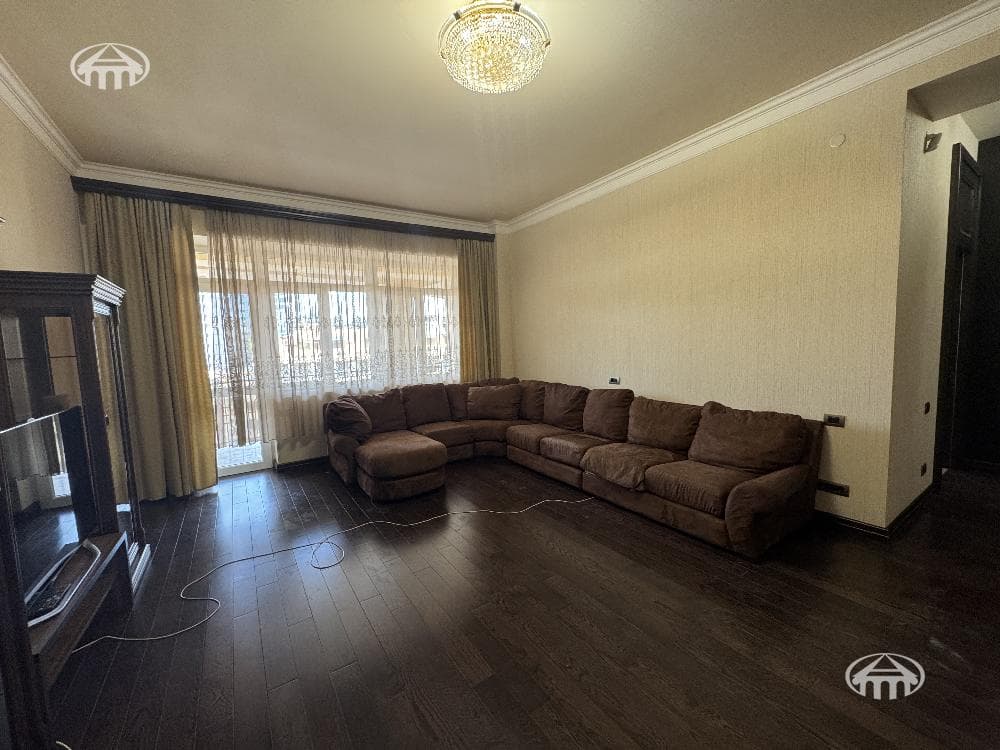 Квартира · 160 м² · Ереван