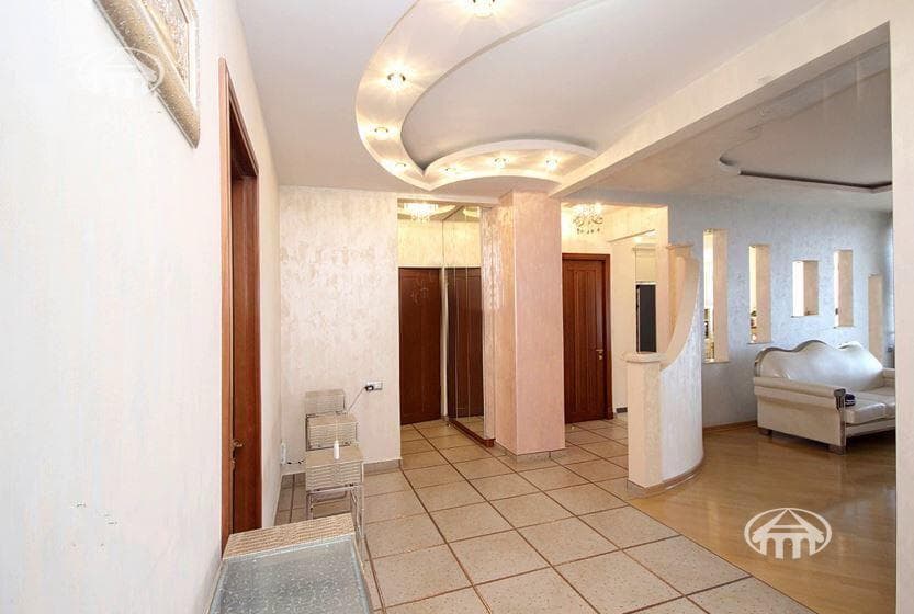 Квартира · 137 м² · Ереван