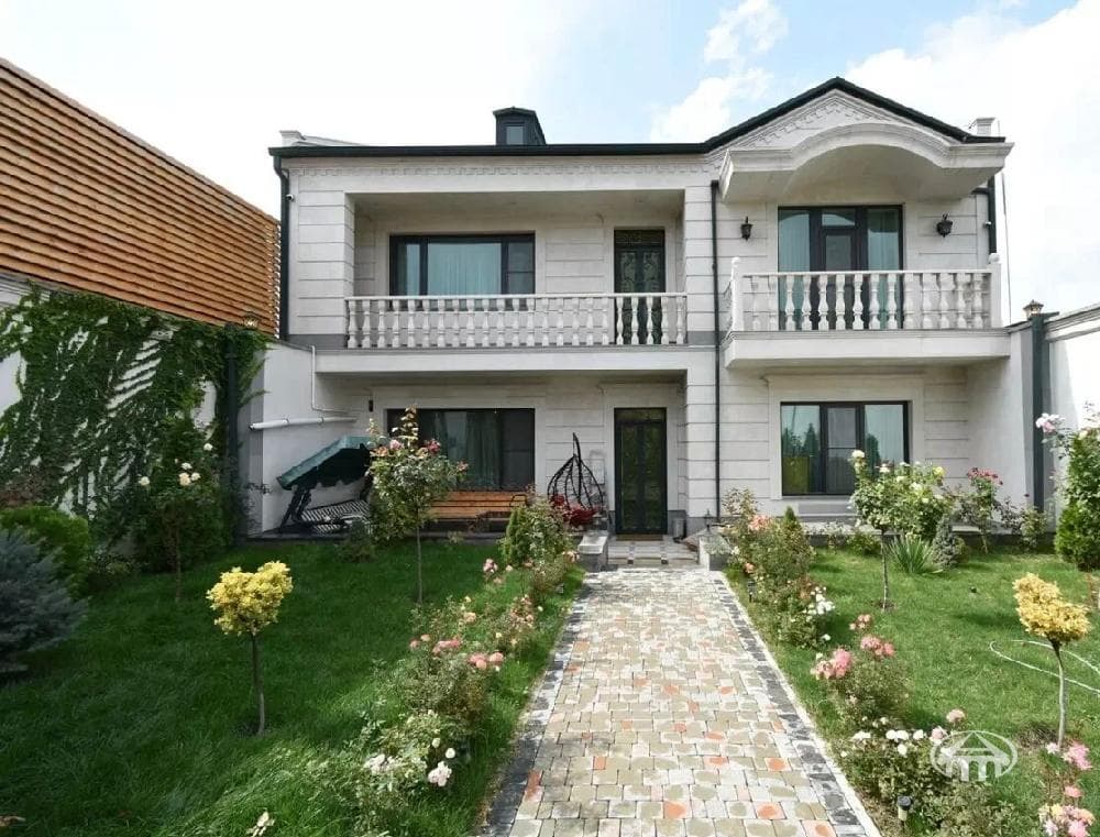Особняк · 220 м² · Ереван