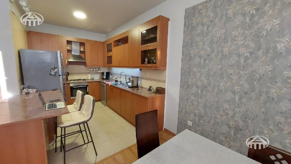 Квартира · 97,2 м² · Ереван
