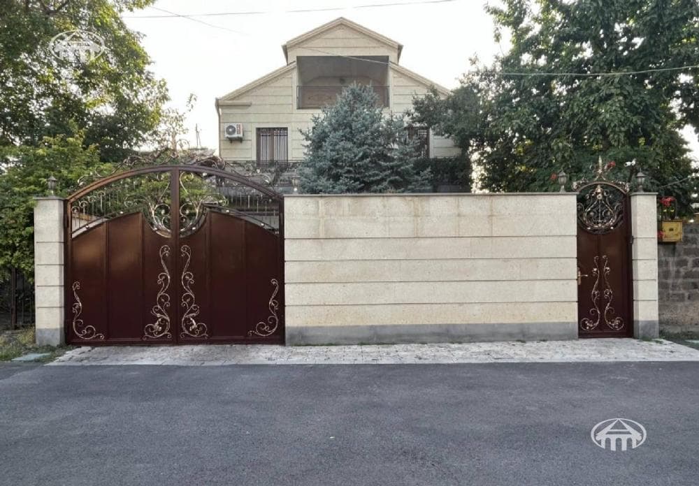 Mansion · 272 m² · Yerevan