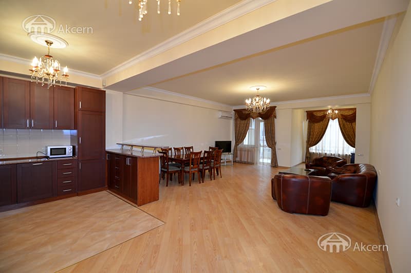 Квартира · 135 м² · Ереван