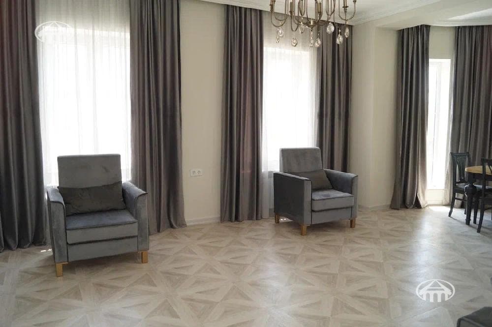 Mansion · 4 rooms · 239 m² · Djrvej