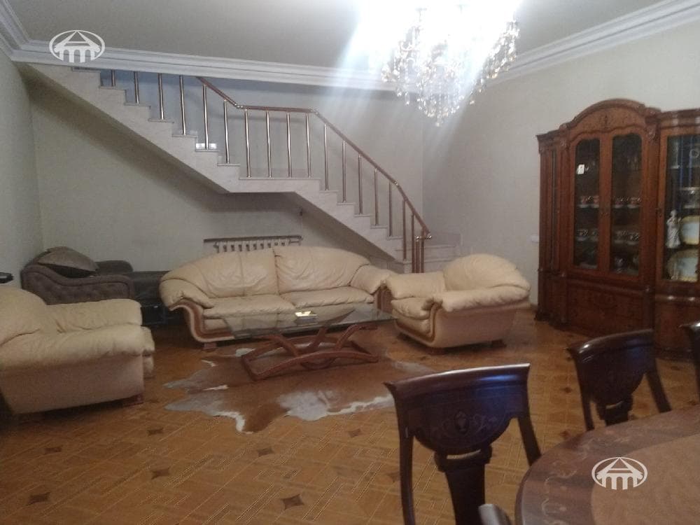 Mansion · 363 m² · Yerevan