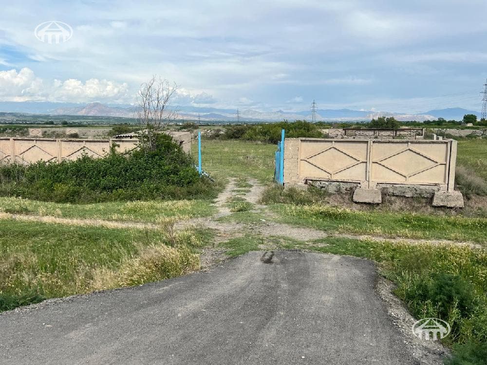 Участок · 16 400 м² · Масис