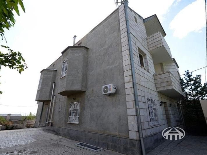 Քոթեջ · 7 սեն. · 540 մ² · Երևան