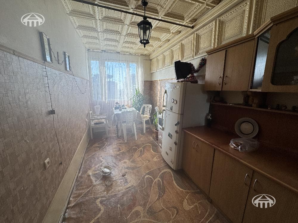 Квартира · 2 комн. · 65 м² · Ереван