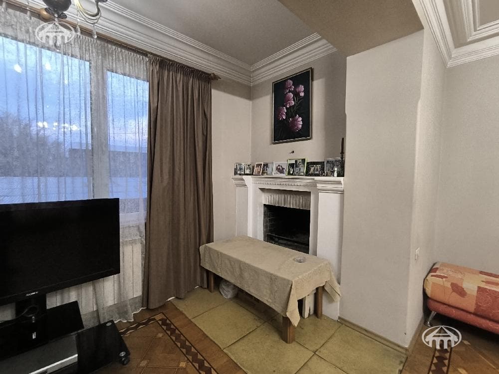 Квартира · 4 комн. · 193 м² · Ереван
