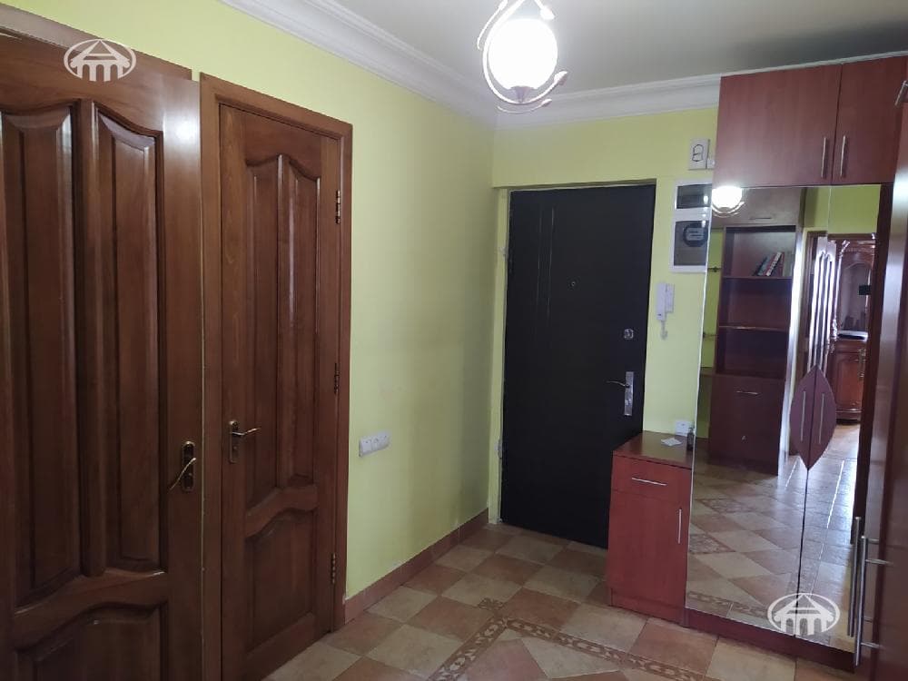 Բնակարան · 93 մ² · Երևան