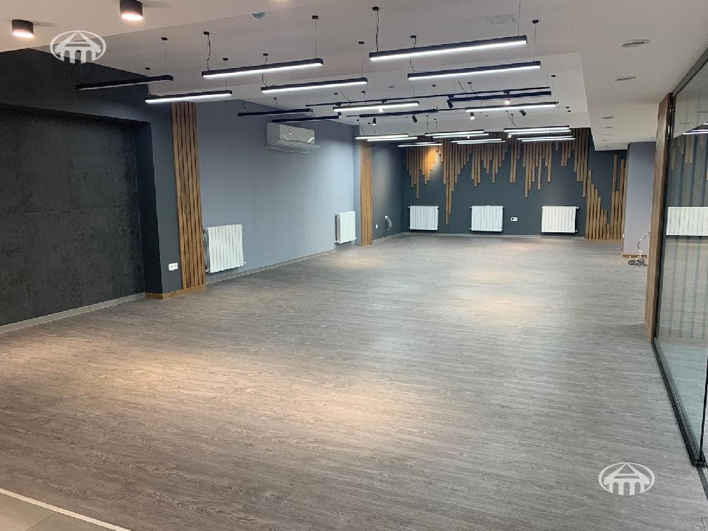 Գրասենյակ · 340 մ² · Երևան