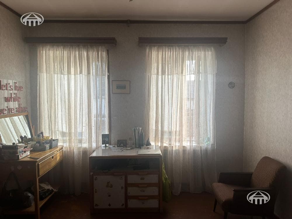 House · 5 rooms · 202 m² · Yerevan