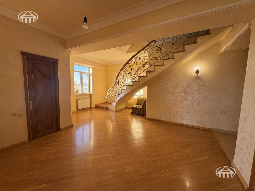 Квартира · 179 м² · Ереван