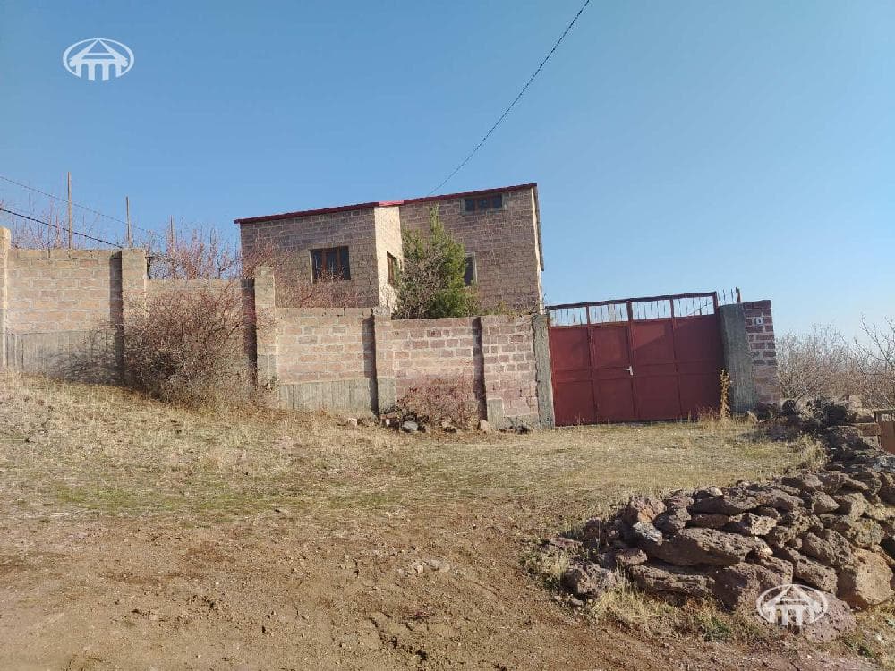 Особняк · 660 м² · Антарут