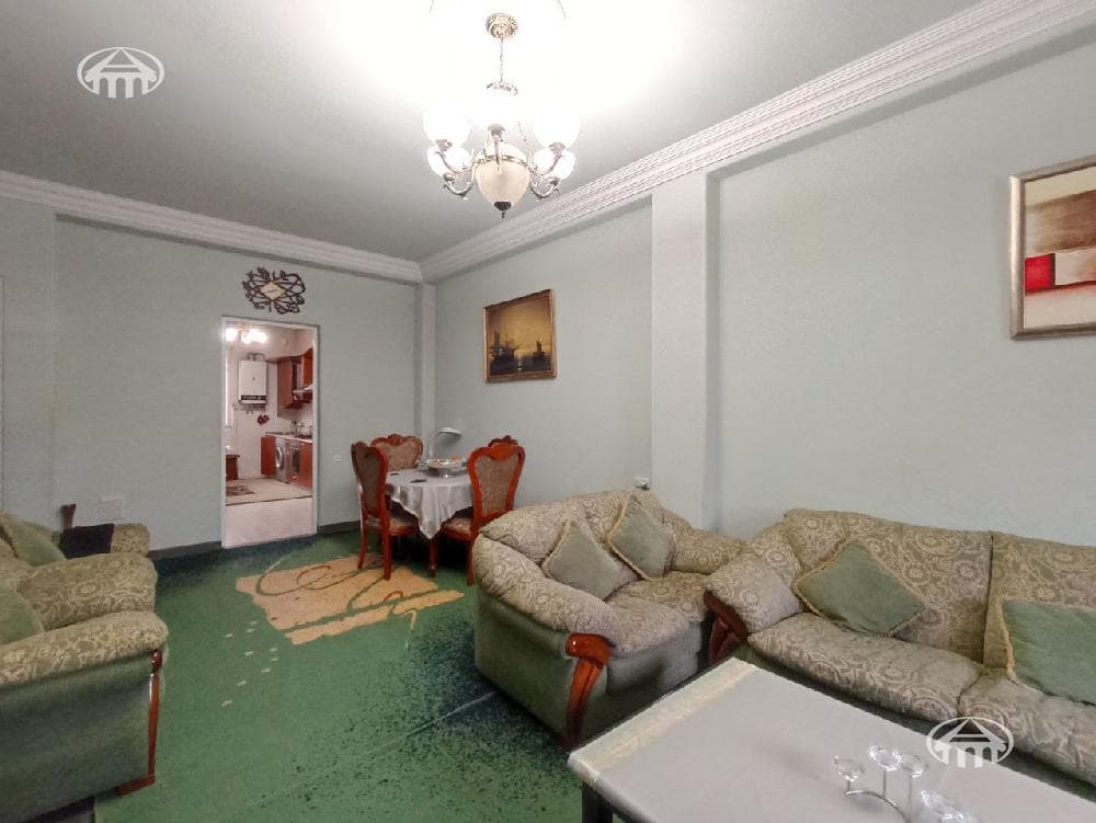 House · 327 m² · Yerevan
