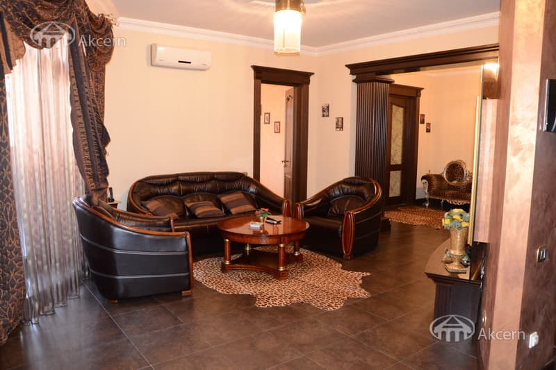 Apartment · 177 m² · Yerevan