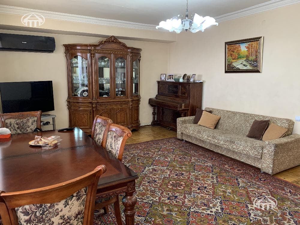 Բնակարան · 97 մ² · Երևան
