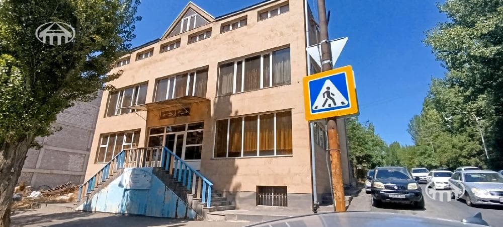 Retail · 420 m² · Yerevan