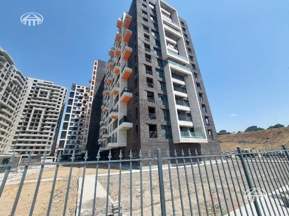 Квартира · 100 м² · Ереван