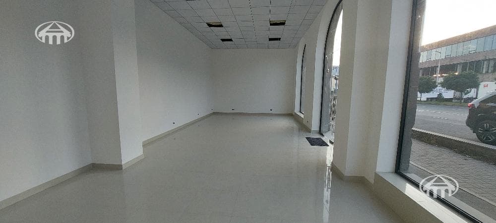 Магазин · 93 м² · Ереван