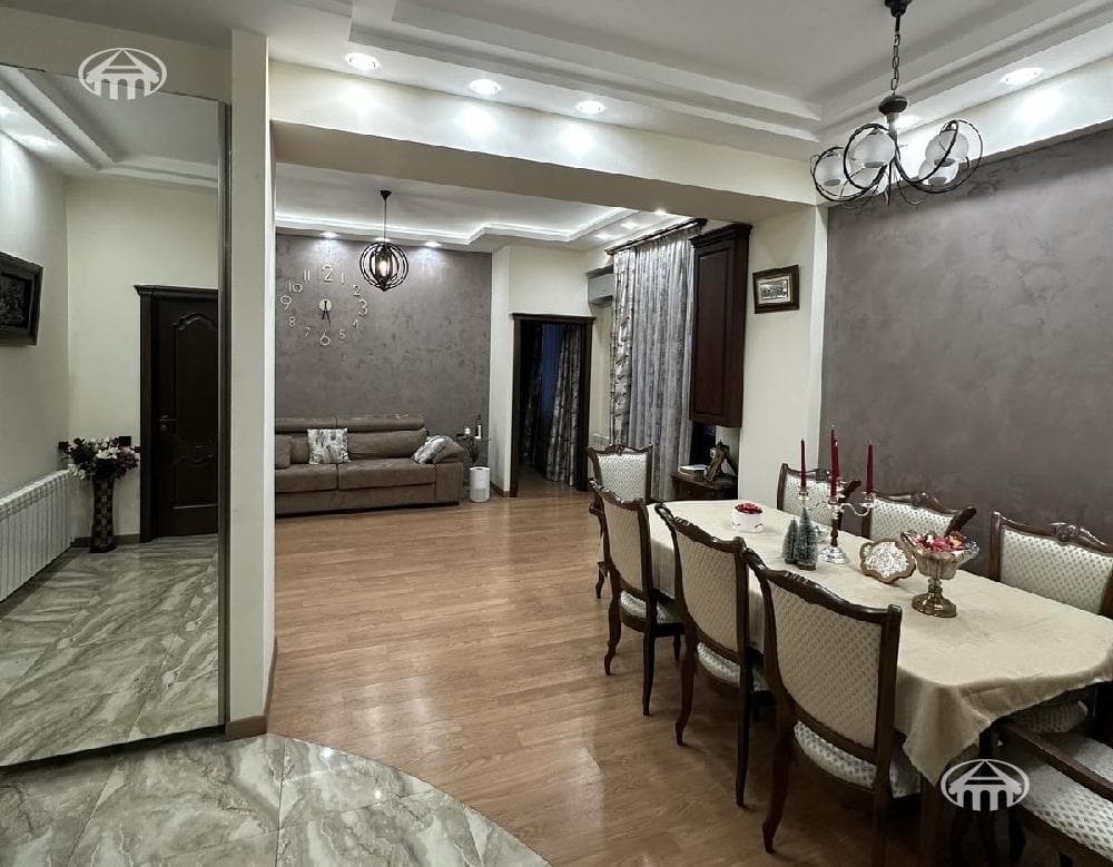 Квартира · 4 комн. · 124 м² · Ереван