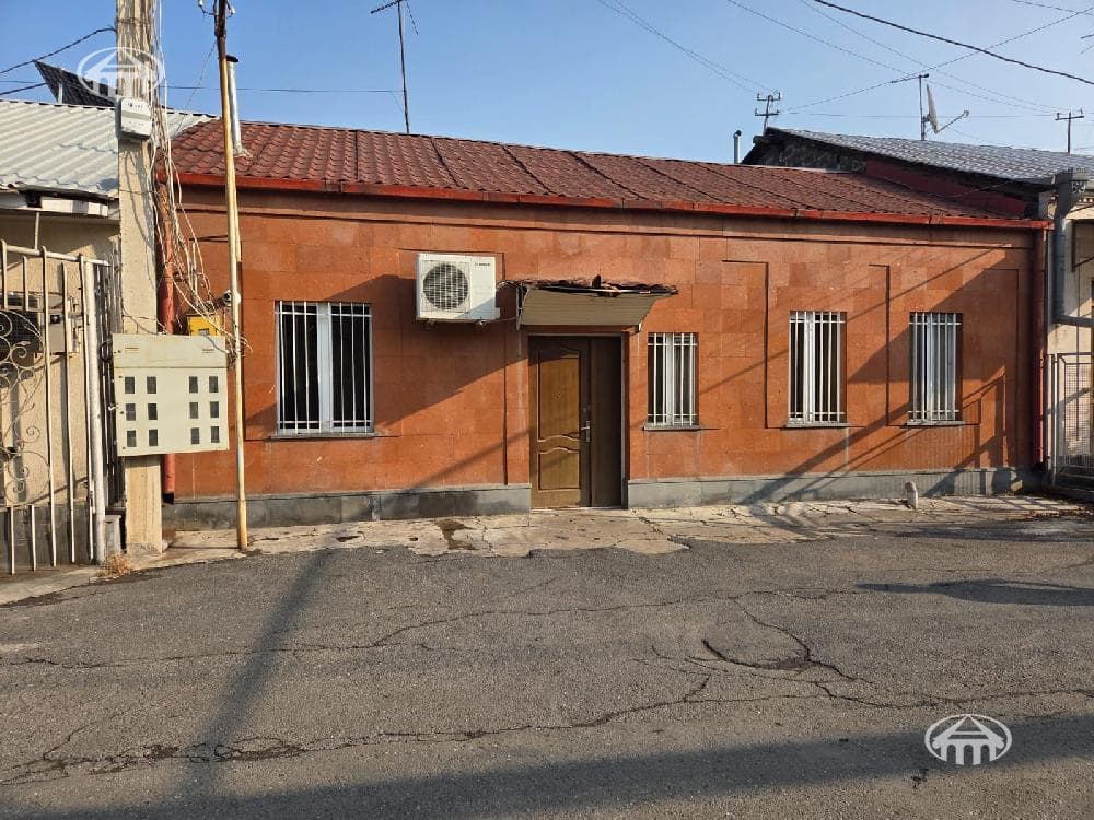 House · 265 m² · Yerevan