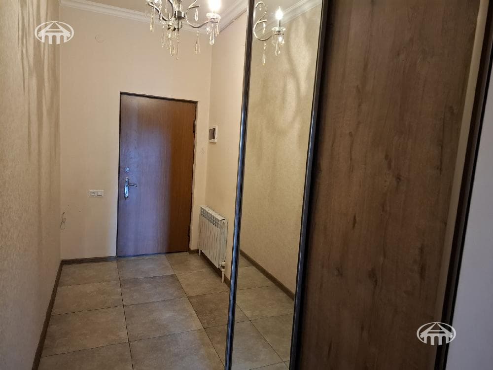 Квартира · 2 комн. · 67 м² · Ереван