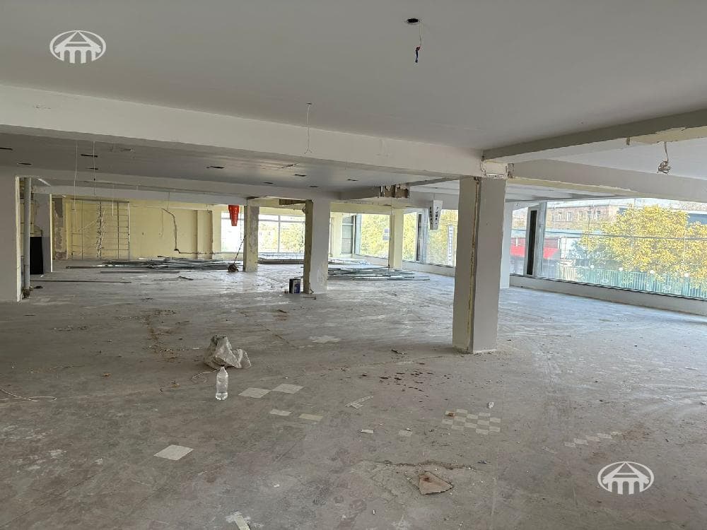 Прочее · 2 490 м² · Ереван