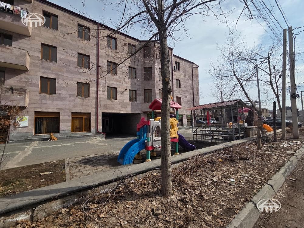 Apartment · 77 m² · Yerevan