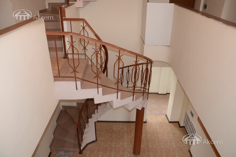 Офис · 597 м² · Ереван