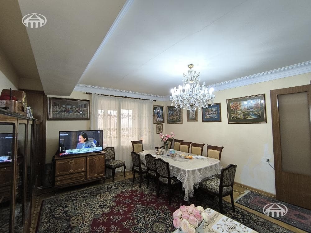 Квартира · 82 м² · Ереван