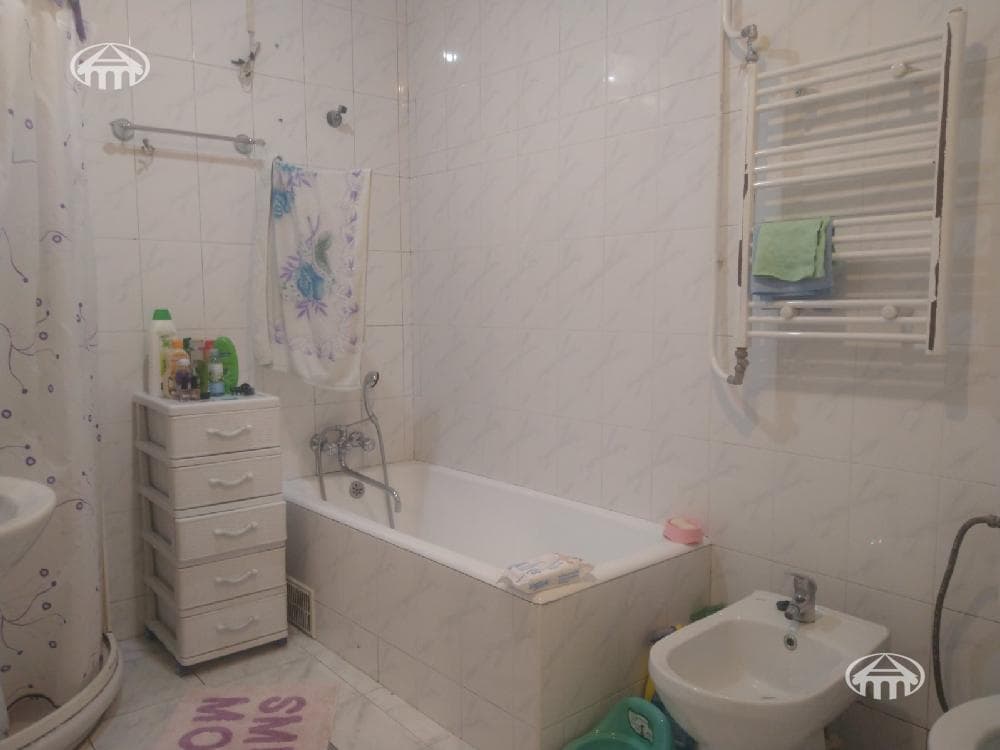House · 3 rooms · 158 m² · Yerevan