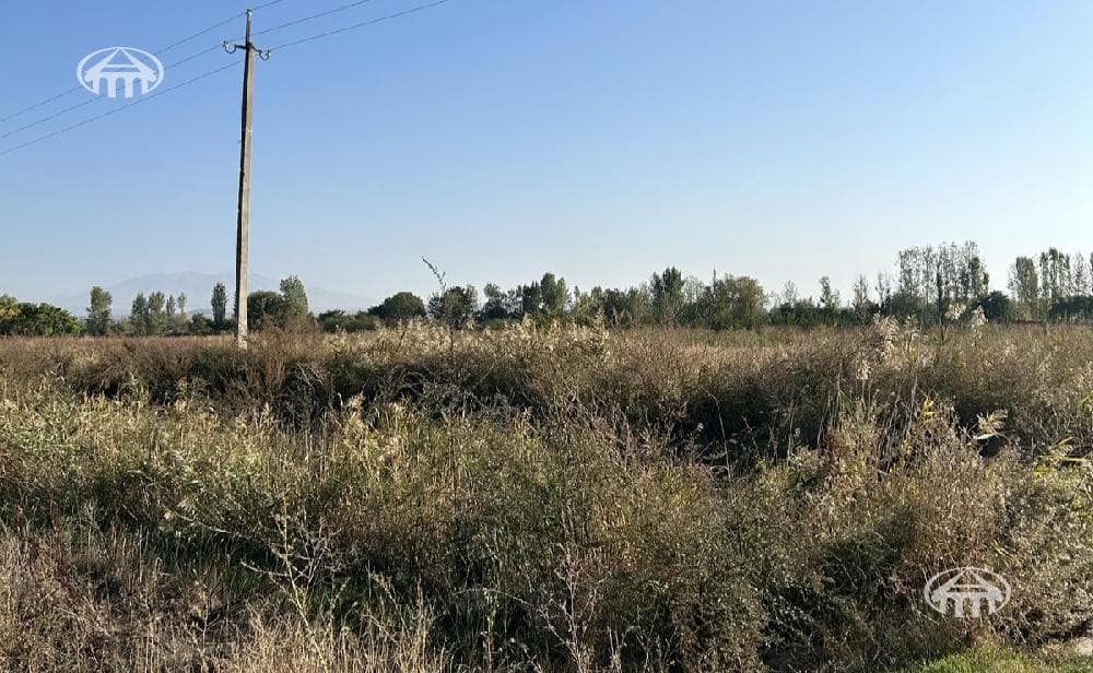 Հողատարածք · 5812 մ² · գ. Ծիածան
