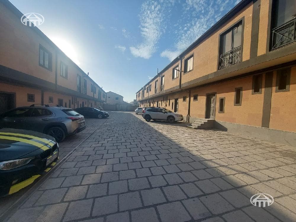 Townhouse · 121 m² · Nairi