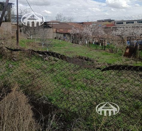 Հողատարածք · 300 մ² · Երևան