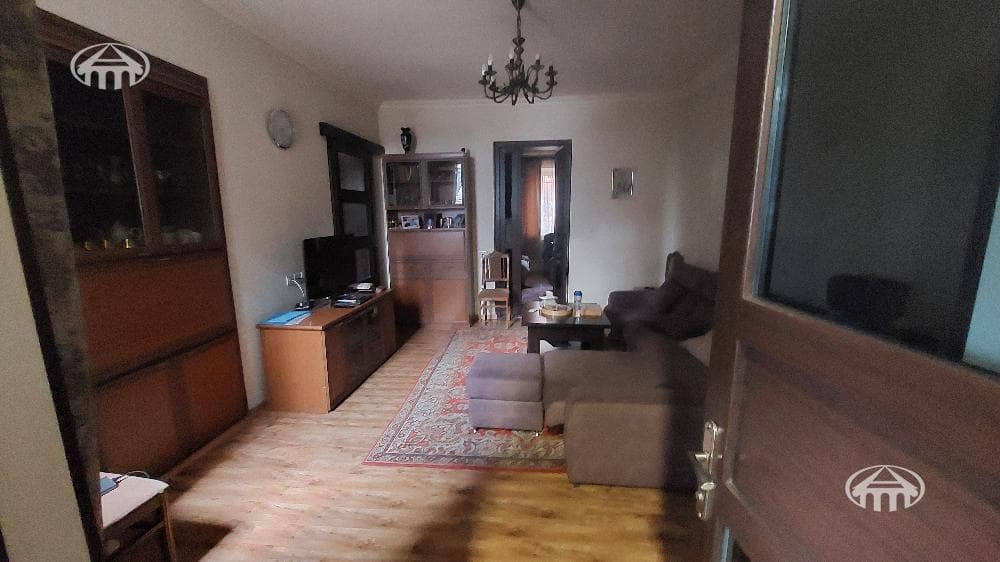 Дом · 600 м² · Ереван