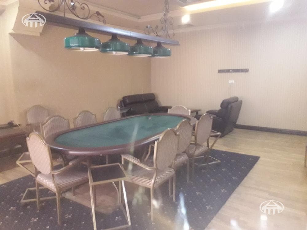 Retail · 200 m² · Yerevan