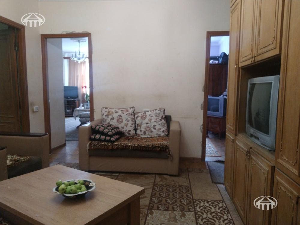Квартира · 95 м² · Ереван