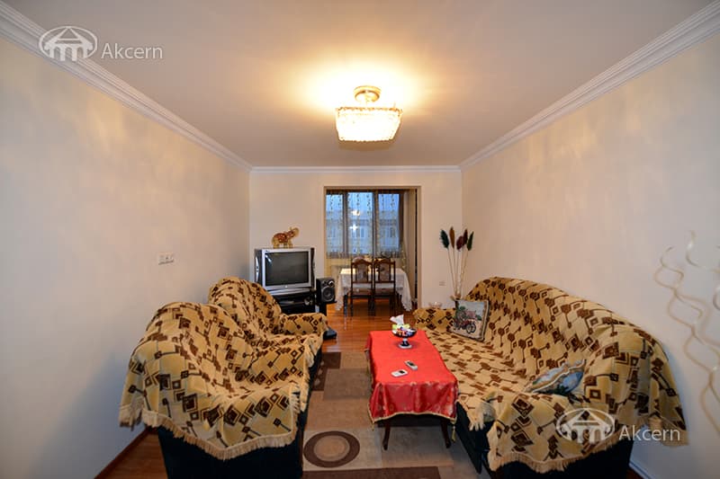 Квартира · 3 комн. · 71 м² · Ереван
