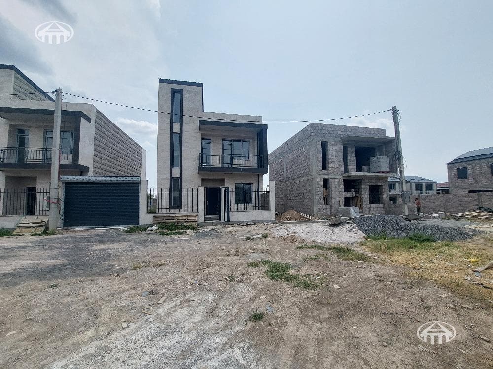 Mansion · 230 m² · Yerevan