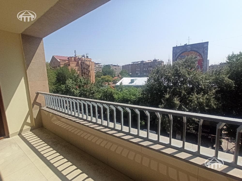 Գրասենյակ · 233 մ² · Երևան