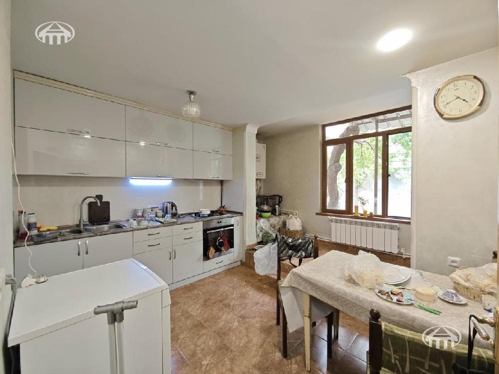 House · 5 rooms · 152 m² · Yerevan