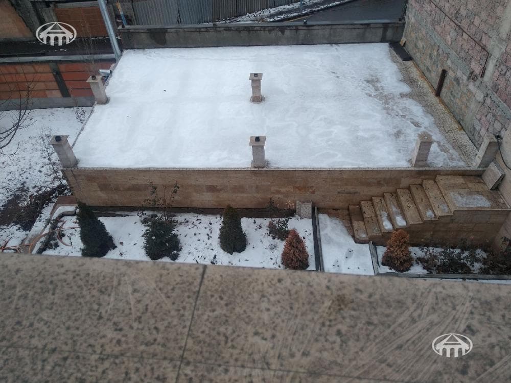 Գրասենյակ · 206 մ² · Երևան