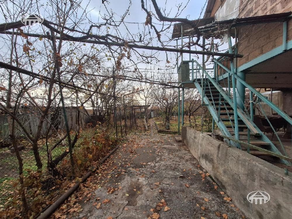 Առանձնատուն · 500 մ² · Երևան