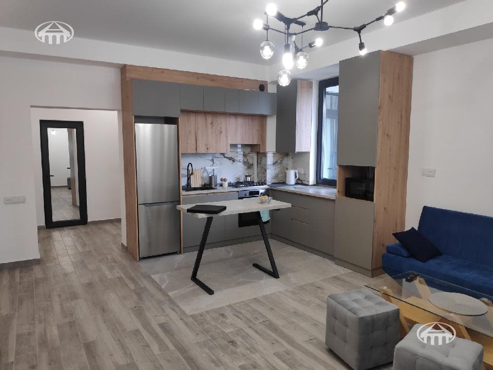 Квартира · 74 м² · Ереван