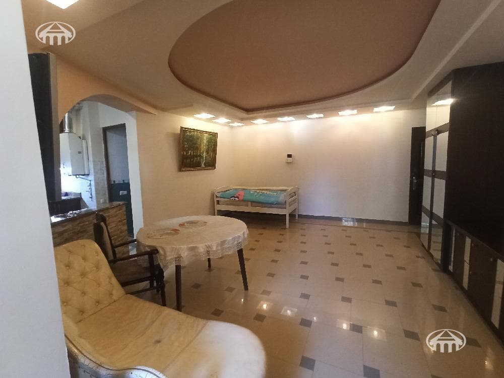 Квартира · 52,4 м² · Ереван