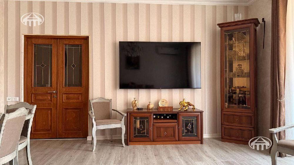 Квартира · 4 комн. · 117 м² · г.Абовян
