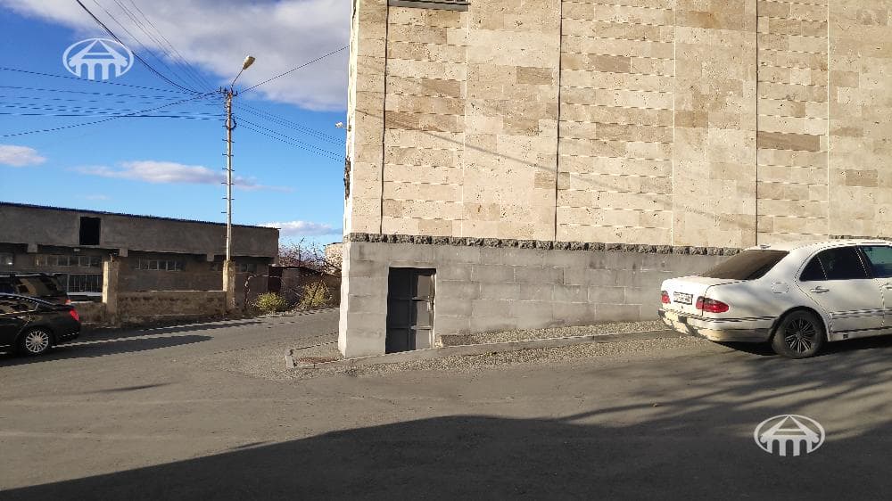 Прочее · 200 м² · Ереван