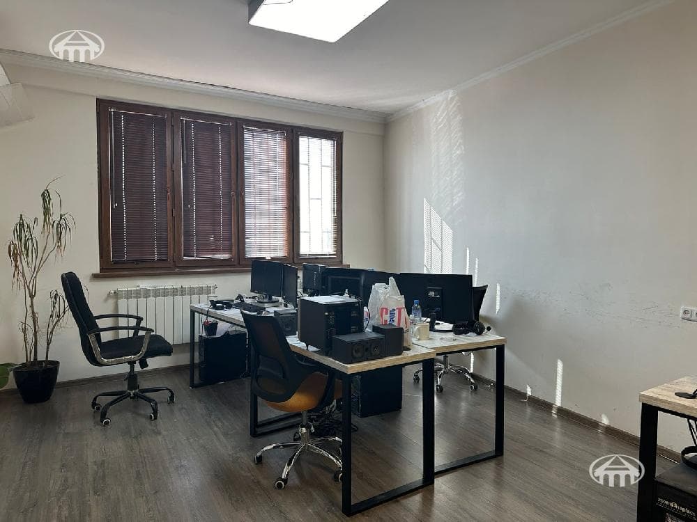 Office · 179 m² · Yerevan