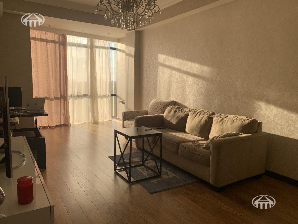 Квартира · 93 м² · Ереван